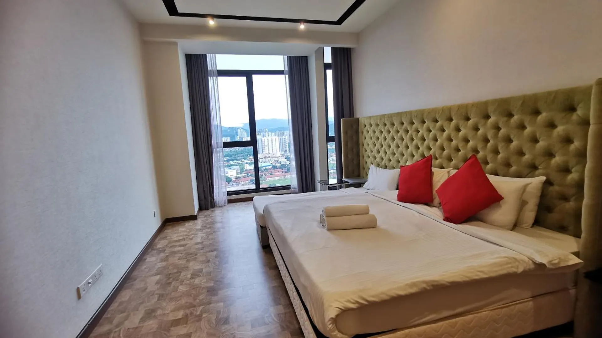 Expressionz Professional Suites By Aurora Summer Suites Kuala Lumpur