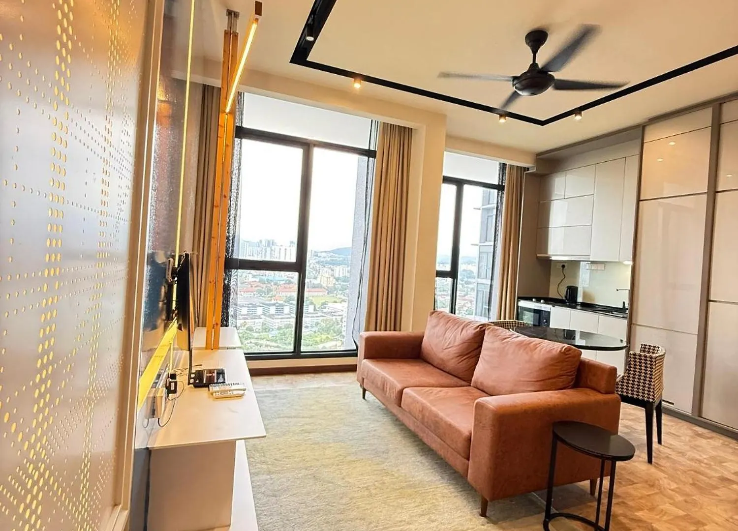 Expressionz Professional Suites By Aurora Summer Suites Kuala Lumpur